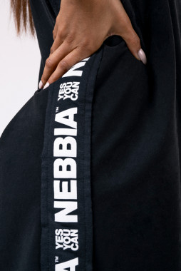 Спортивное платье свободного кроя Nebbia Playful Restday Oversized Dress Black