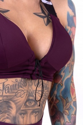 Спортивный красивый топ Nebbia Seaqual 773 Lace-Up Sport Bra