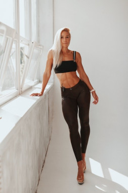 Спортивный компрессионный бюстгальтер Nebbia Bikini Top Bandeau