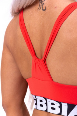 Спортивный стильный топ Nebbia Athletic Cut Out Sport Bra